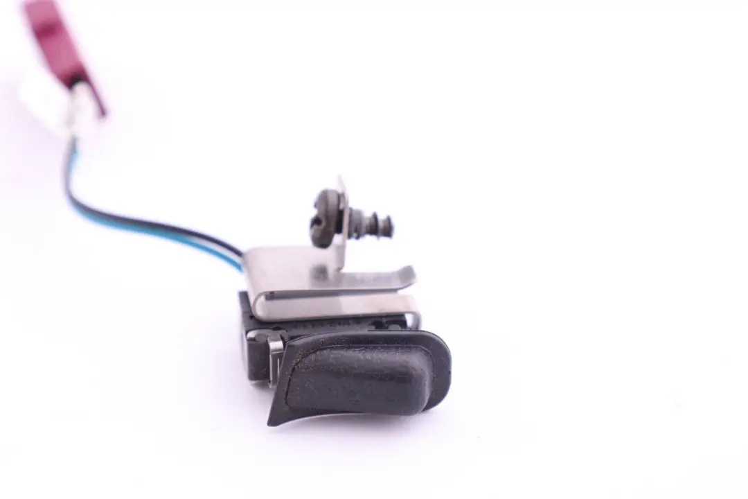 Soporte Ventana Trasera Estante Botón Izquierdo para Mini R52 Cabrio con número de pieza 6980045 Mini R52 Cabrio Soporte Ventana Trasera Estante Botón Izquierdo - SKU 6940033 - Número de pieza 6980045