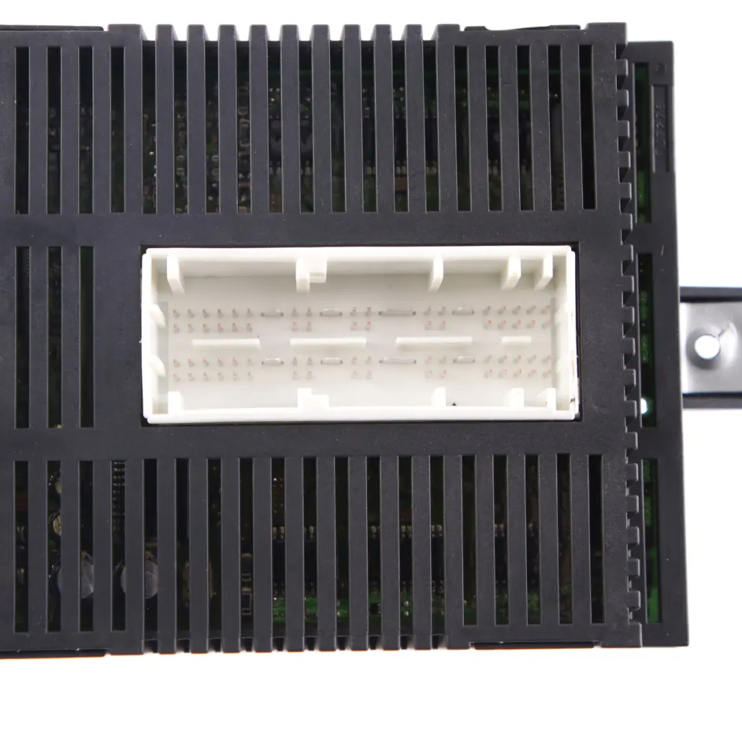 Luz Unidad de Módulo de Control Lear LM E6X MAN.LWR para BMW E60 con número de pieza 6941589 BMW E60 Luz Unidad de Módulo de Control Lear LM E6X MAN.LWR - SKU 6941589 - Número de pieza 6941589