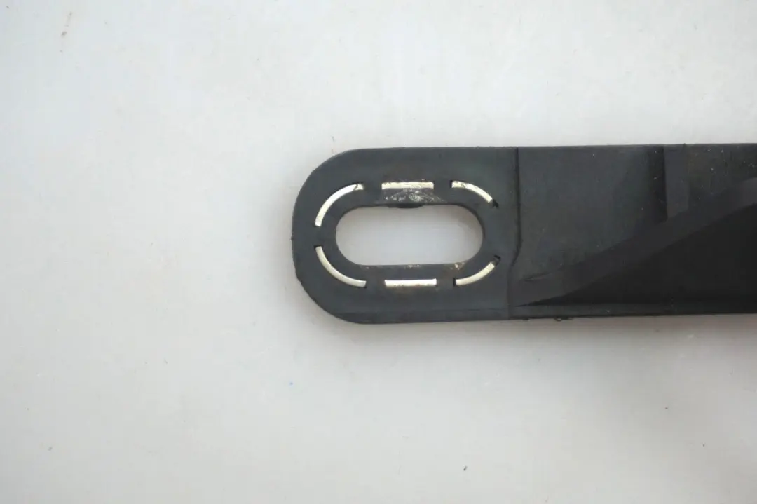 Reihe E90 E91 E92 LCI Halter Druckleitung Klimaanlage 6453 für BMW 3 mit Teilenummer 6941758 BMW 3 Reihe E90 E91 E92 LCI Halter Druckleitung Klimaanlage 6453 - SKU 6941758 - Teilenummer 6941758