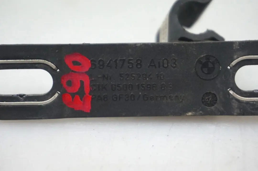 Reihe E90 E91 E92 LCI Halter Druckleitung Klimaanlage 6453 für BMW 3 mit Teilenummer 6941758 BMW 3 Reihe E90 E91 E92 LCI Halter Druckleitung Klimaanlage 6453 - SKU 6941758 - Teilenummer 6941758