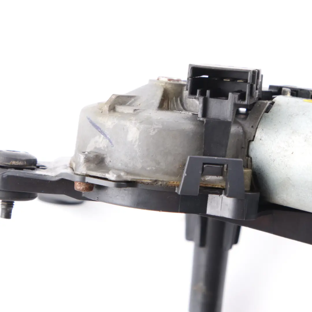 Moteur d'essuie-glace arriere pour BMW X5 Series E70 E70N LCI à propos du numéro de pièce 6942165 BMW X5 Series E70 E70N LCI Moteur d'essuie-glace arriere - SKU 6942165-1 - Numéro de pièce 6942165