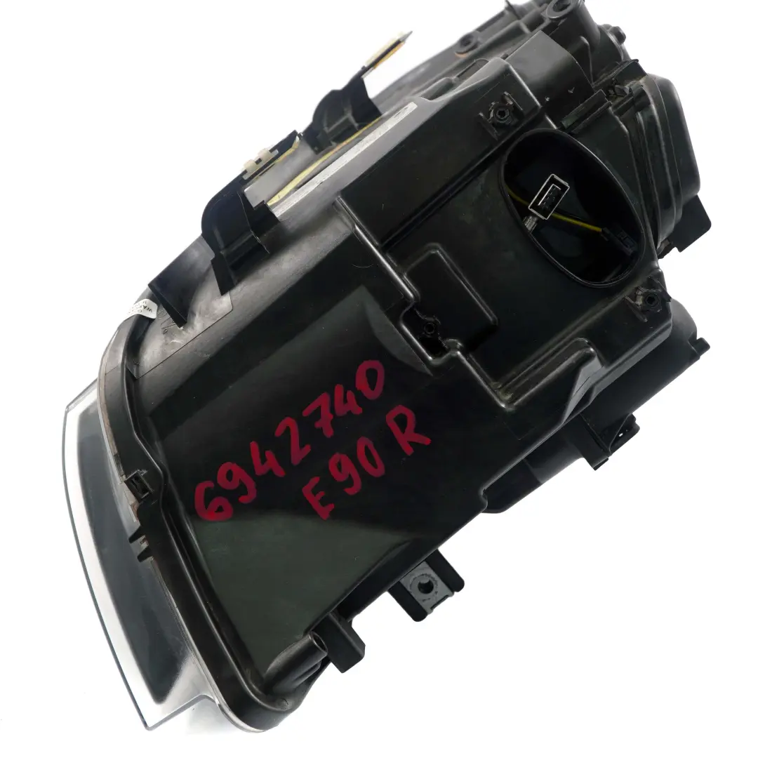 Headlight Driver Lamp Front Right O/S to BMW 3 Series E90 E91 Xenon with Part number 7161674 BMW 3 Series E90 E91 Xenon Headlight Driver Lamp Front Right O/S - SKU 6942740 - Part number 7161674