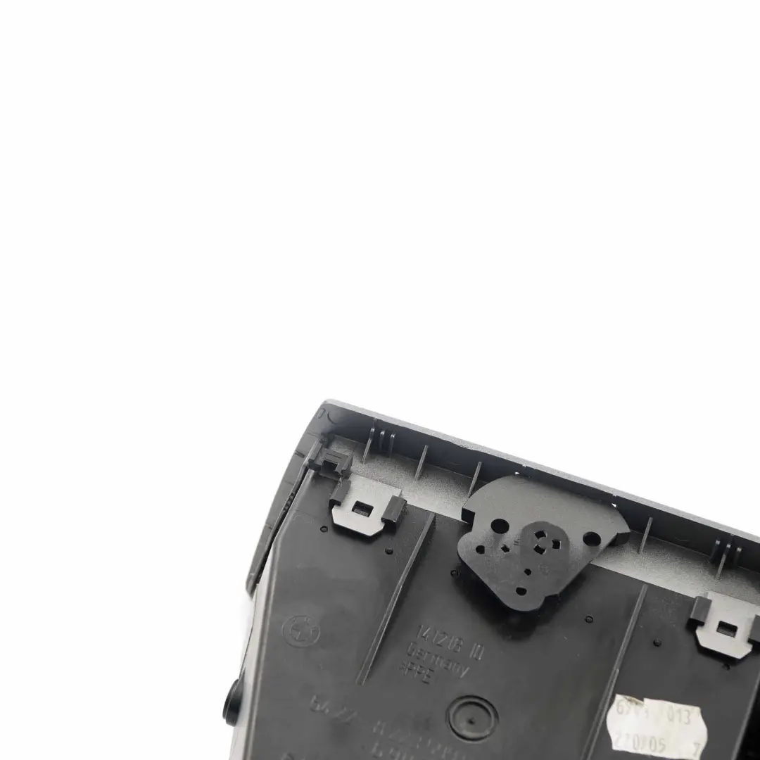 Central Delantera Rejilla de Aire Fresco Titán para BMW E65 E66 con número de pieza 6943013 BMW E65 E66 Central Delantera Rejilla de Aire Fresco Titán - SKU 6943013 - Número de pieza 6943013