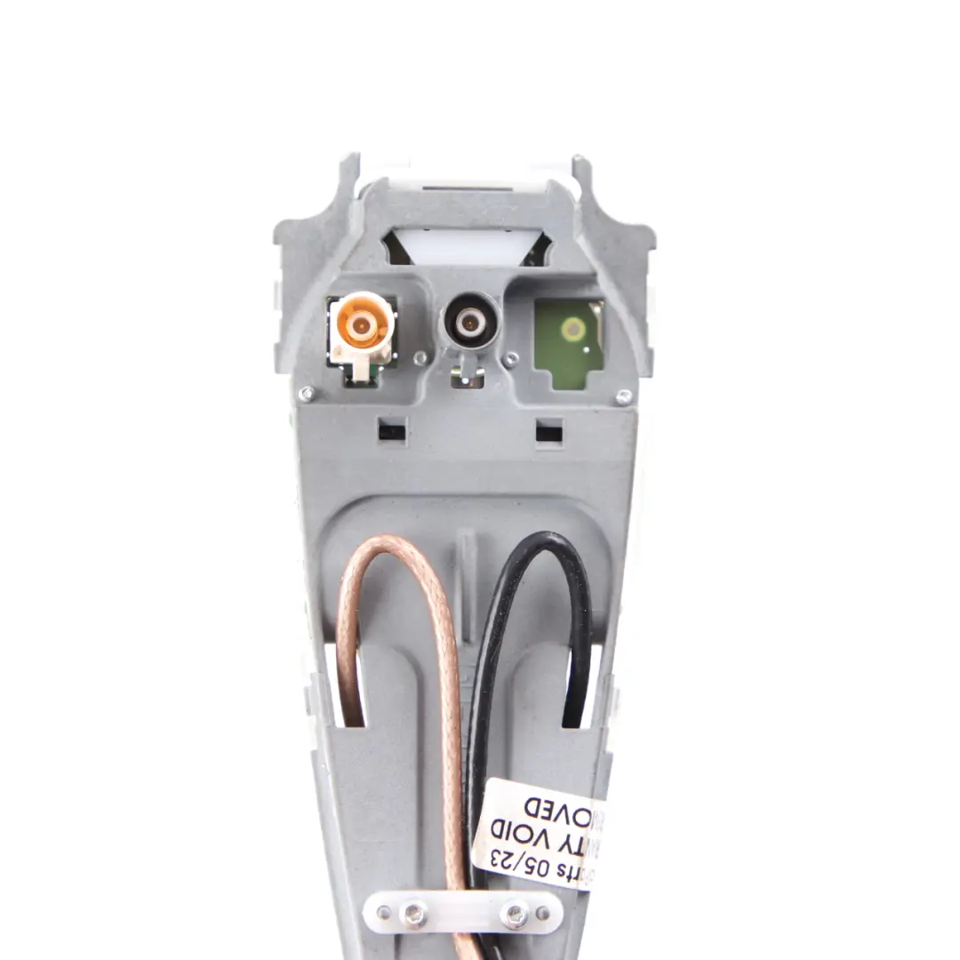 Roof Antenna DAB Mobile Phone Aerial Unit to BMW E65 E66 with Part number 6943024 BMW E65 E66 Roof Antenna DAB Mobile Phone Aerial Unit - SKU 6943024 - Part number 6943024