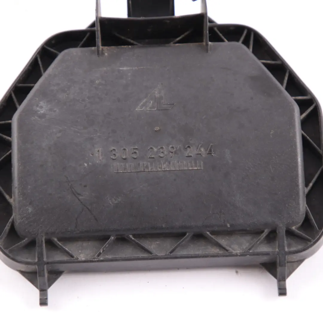 Couvercle de feu de croisement 1305239244 pour BMW E63 E64 à propos du numéro de pièce 6943483 BMW E63 E64 Couvercle de feu de croisement 1305239244 - SKU 6943483 - Numéro de pièce 6943483