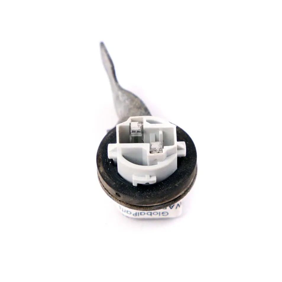 BMW E63 E64 Douille D'Ampoule Clignotant Avant Avec Poignée - SKU 6943484 - Numéro de pièce 6943484