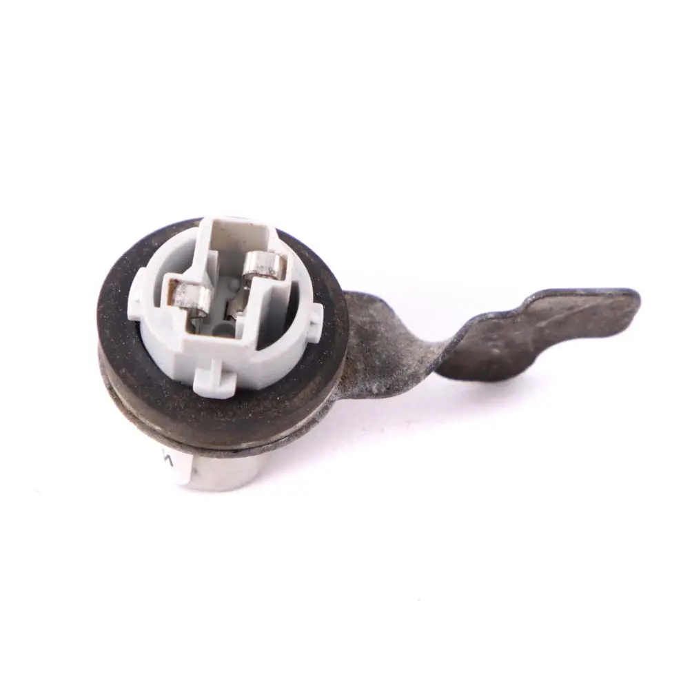 Bulb Socket Turn Indicator Front With Handle to BMW E63 E64 with Part number 6943484 BMW E63 E64 Bulb Socket Turn Indicator Front With Handle - SKU 6943484 - Part number 6943484