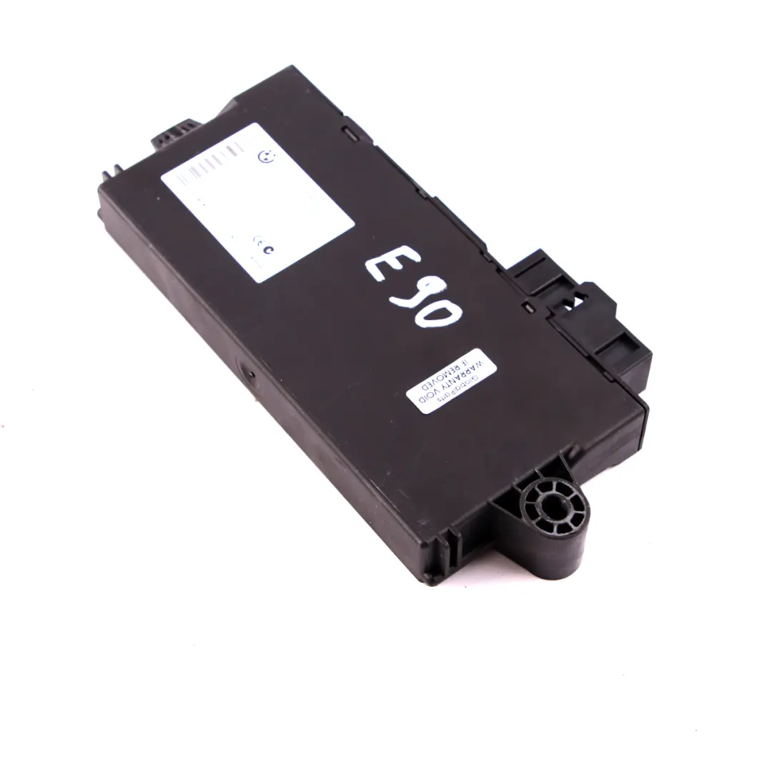 Moduł Sterownik Komfortu CAS 3 ECU do BMW E60 E87 E90 o numerze 6943830 BMW E60 E87 E90 Moduł Sterownik Komfortu CAS 3 ECU - SKU 6943830 - Numer Części 6943830