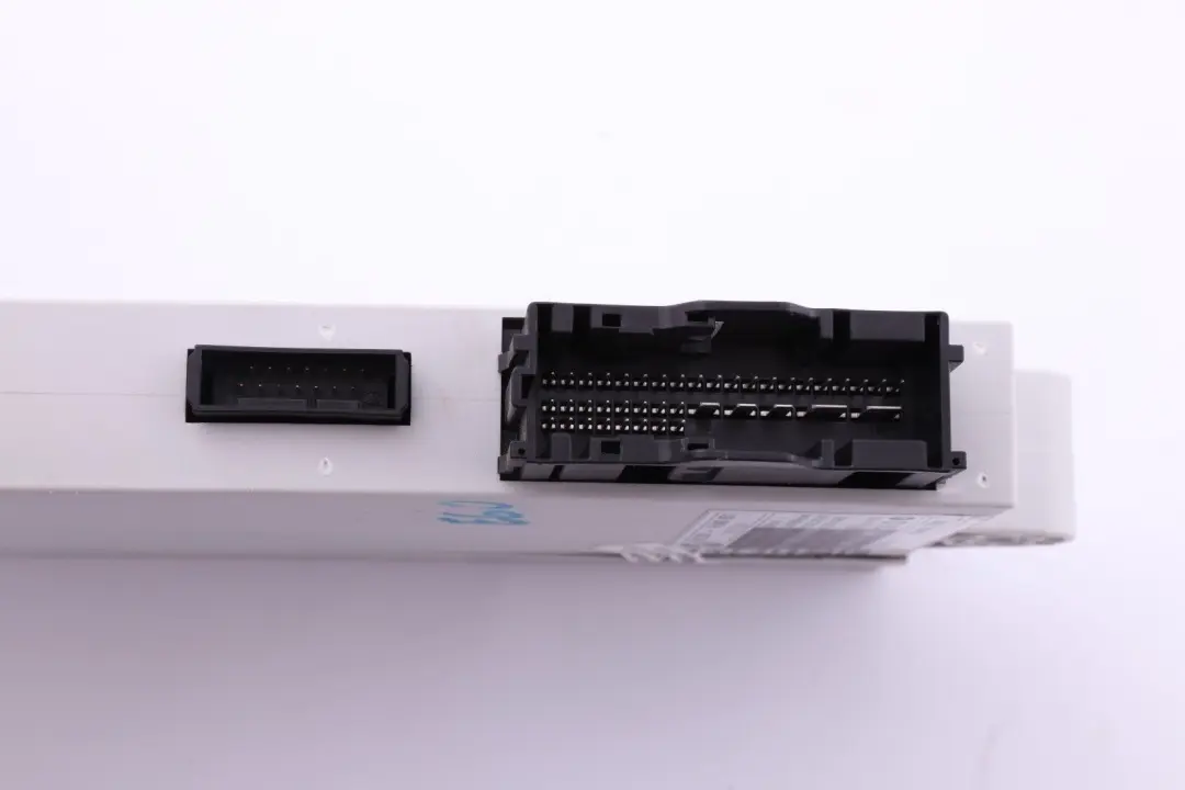 Control Unit CAS 2 Module to BMW 5 6 Series E60 E61 E63 E64 with Part number 6943851 BMW 5 6 Series E60 E61 E63 E64 Control Unit CAS 2 Module - SKU 6943851 - Part number 6943851