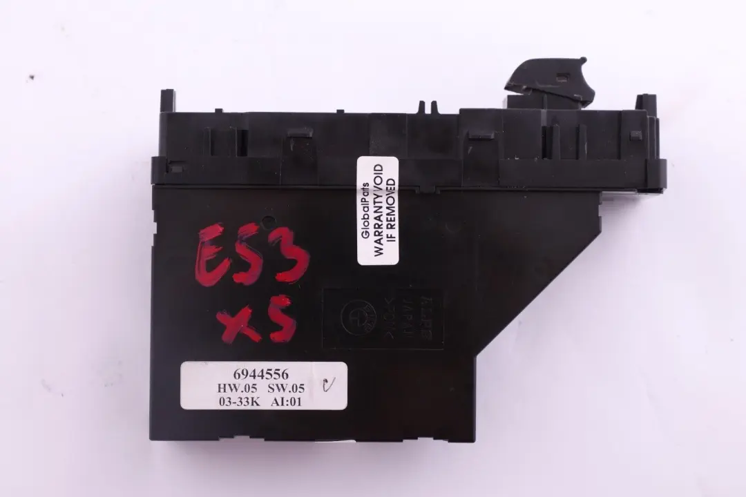 Przełącznik Szyby Pasażera Lewy Przód do BMW X5 E53 o numerze 6937484 BMW X5 E53 Przełącznik Szyby Pasażera Lewy Przód - SKU 6944556 - Numer Części 6937484