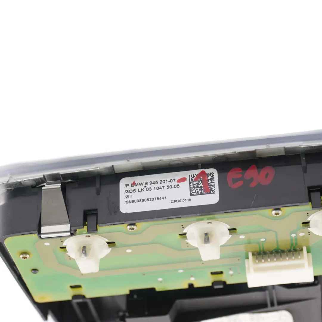 BMW E90 E91 Lampka Oświetlenie Kabiny Tylna Tył 6945201 - SKU 6945201-1 - Numer Części 6945200