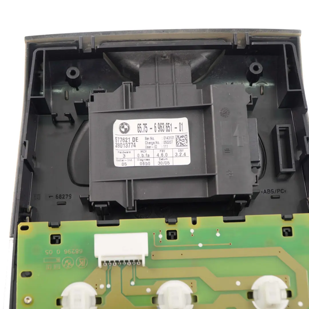 BMW E90 E91 Lampka Oświetlenie Kabiny Tylna Tył 6945201 - SKU 6945201-1 - Numer Części 6945200