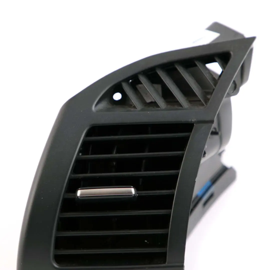 Cache Grille Sortie d'Air Frais Aile Gauche Noir 6917905 pour BMW Z4 E85 à propos du numéro de pièce 6945399 BMW Z4 E85 Cache Grille Sortie d'Air Frais Aile Gauche Noir 6917905 - SKU 6945399-1 - Numéro de pièce 6945399