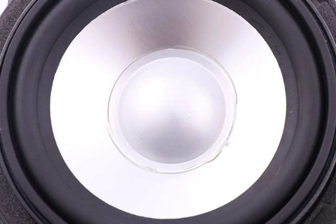 TOP HIFI Mid-Range Loud Speaker LOGIC7 L7 to BMW E81 E87 E88 E92 E93 with Part number 6945412 BMW E81 E87 E88 E92 E93 TOP HIFI Mid-Range Loud Speaker LOGIC7 L7 - SKU 6945412 - Part number 6945412