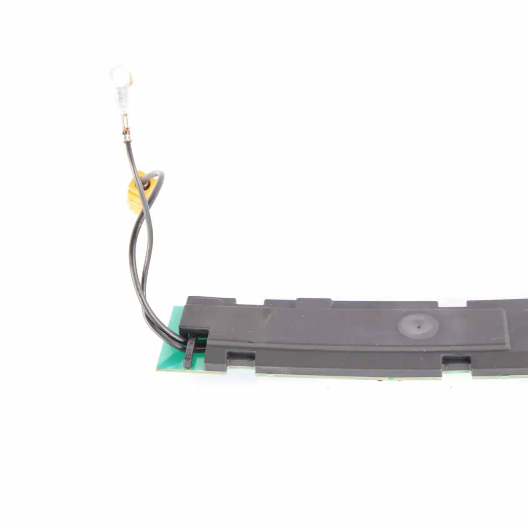 Antenna Amplifier BMW E60 LCI Aerial Diversity Control Unit DAB to with Part number 6946409 Antenna Amplifier BMW E60 LCI Aerial Diversity Control Unit DAB - SKU 6946409 - Part number 6946409