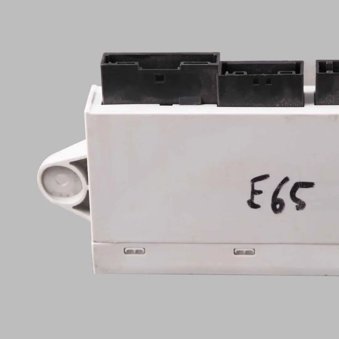 Control Unit Module Door Front Right to BMW 7 Series E65 E66 E67 with Part number 6947120 BMW 7 Series E65 E66 E67 Control Unit Module Door Front Right - SKU 6947120 - Part number 6947120
