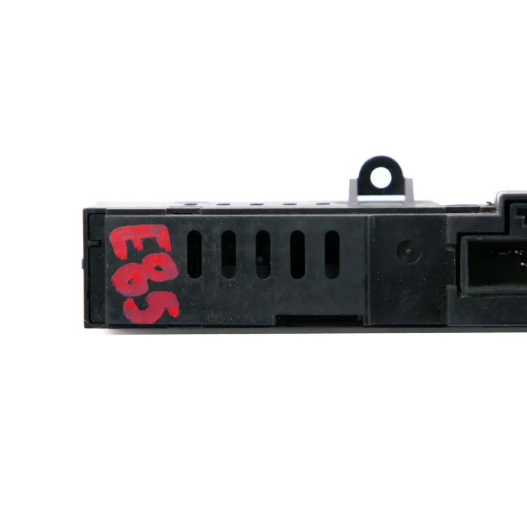 Unité de commutation Console centrale Module de boutons pour BMW E85 à propos du numéro de pièce 6948771 BMW E85 Unité de commutation Console centrale Module de boutons - SKU 6948771 - Numéro de pièce 6948771