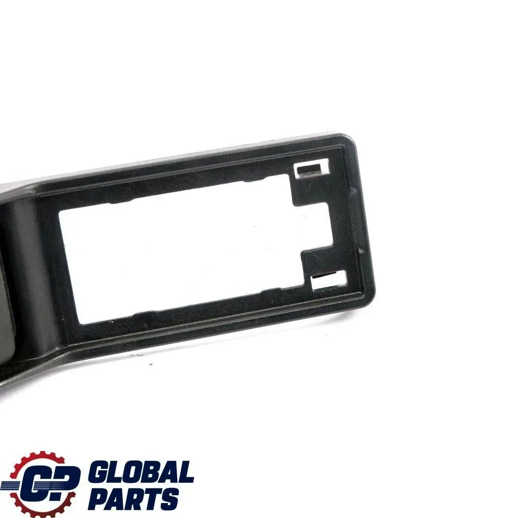 BMW E81 E87 Ramka obudowa gniazda lampki bagażnik - SKU 6949439-1 - Numer Części 6949439