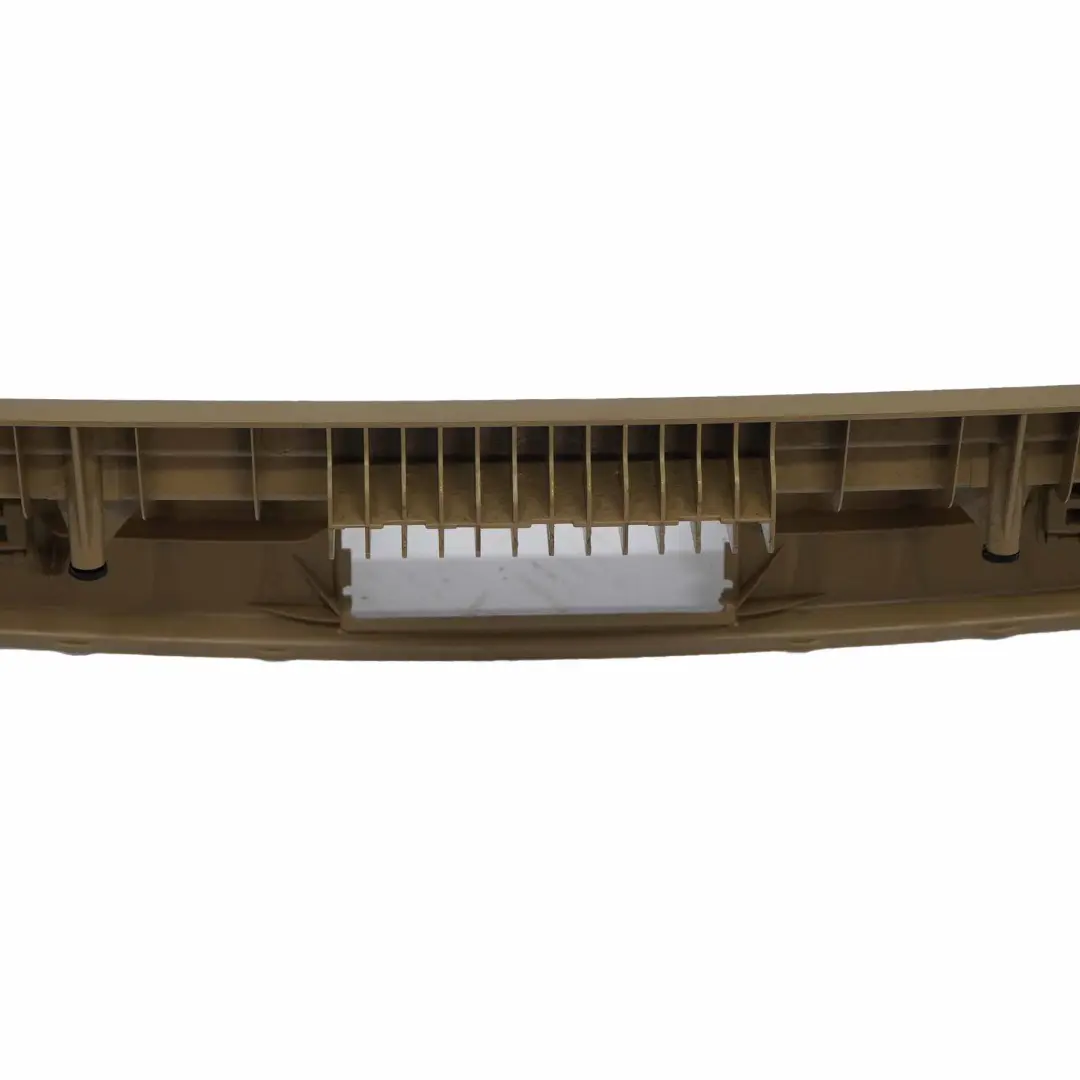 Panel Embellecedor Umbral Carga Maletero Beige 6949605 para BMW E91 Touring con número de pieza 6949607 BMW E91 Touring Panel Embellecedor Umbral Carga Maletero Beige 6949605 - SKU 6949607 - Número de pieza 6949607
