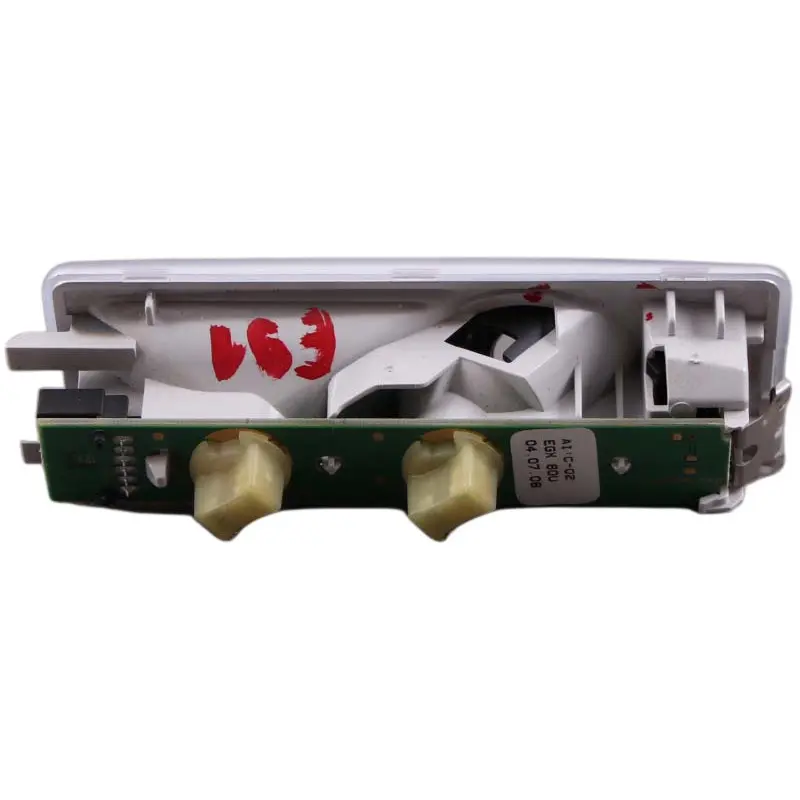 Luz Interior Trasera Luz de Lectura para BMW E91 con número de pieza 6950087 BMW E91 Luz Interior Trasera Luz de Lectura - SKU 6950087 - Número de pieza 6950087