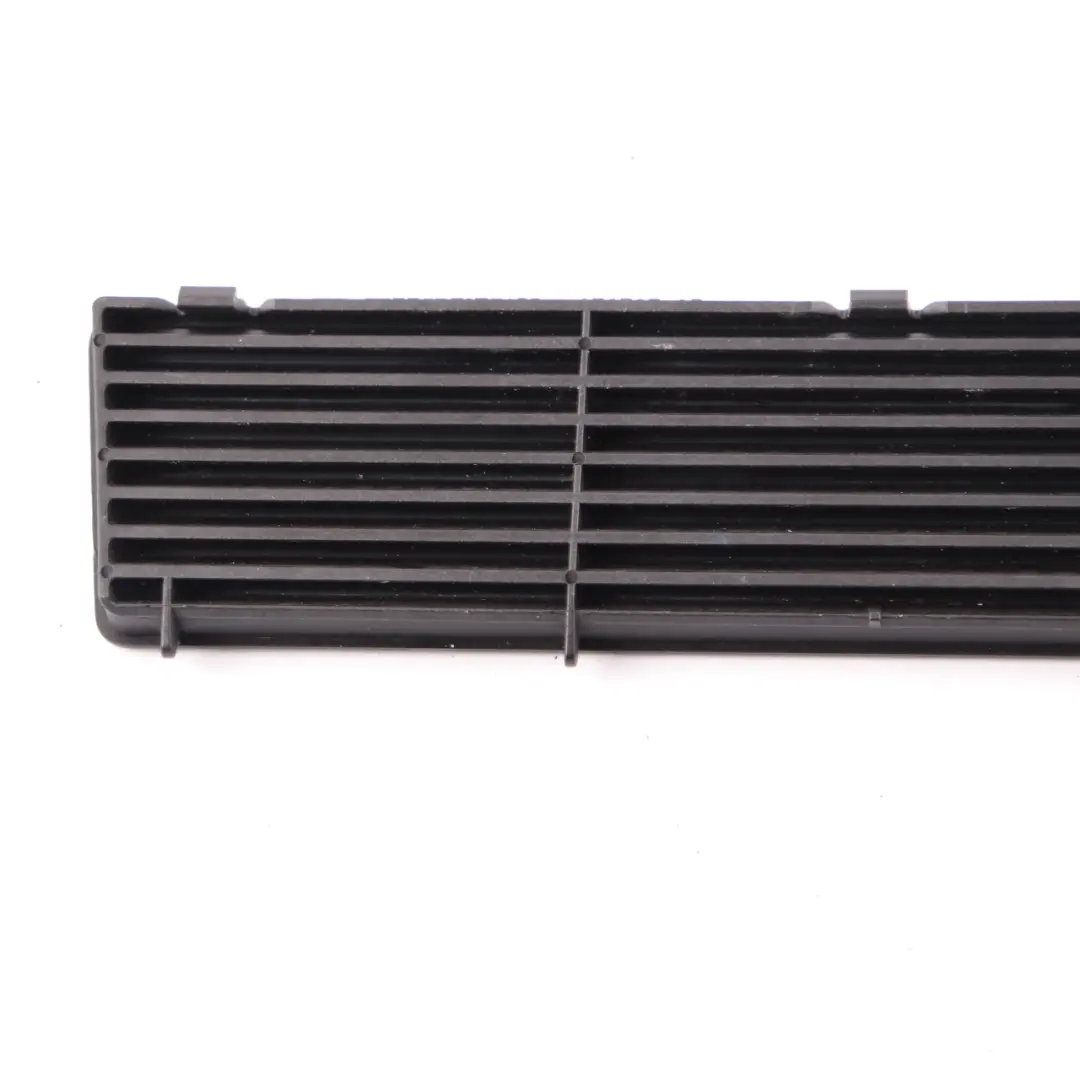 Überrollbügel Kühlergrill Cabrioabdeckung Blende 7144576 für BMW E93 mit Teilenummer 6950090 BMW E93 Überrollbügel Kühlergrill Cabrioabdeckung Blende 7144576 - SKU 6950090 - Teilenummer 6950090