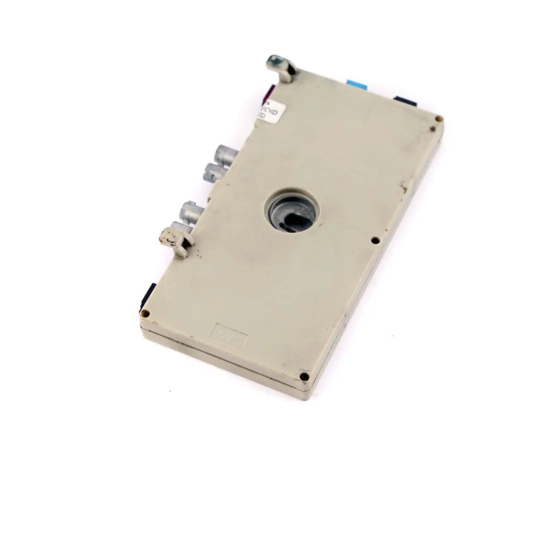 Aerial Antenna Amplifier Diversity Control Module 9187798 to BMW E93 with Part number 6950181 BMW E93 Aerial Antenna Amplifier Diversity Control Module 9187798 - SKU 6950181 - Part number 6950181
