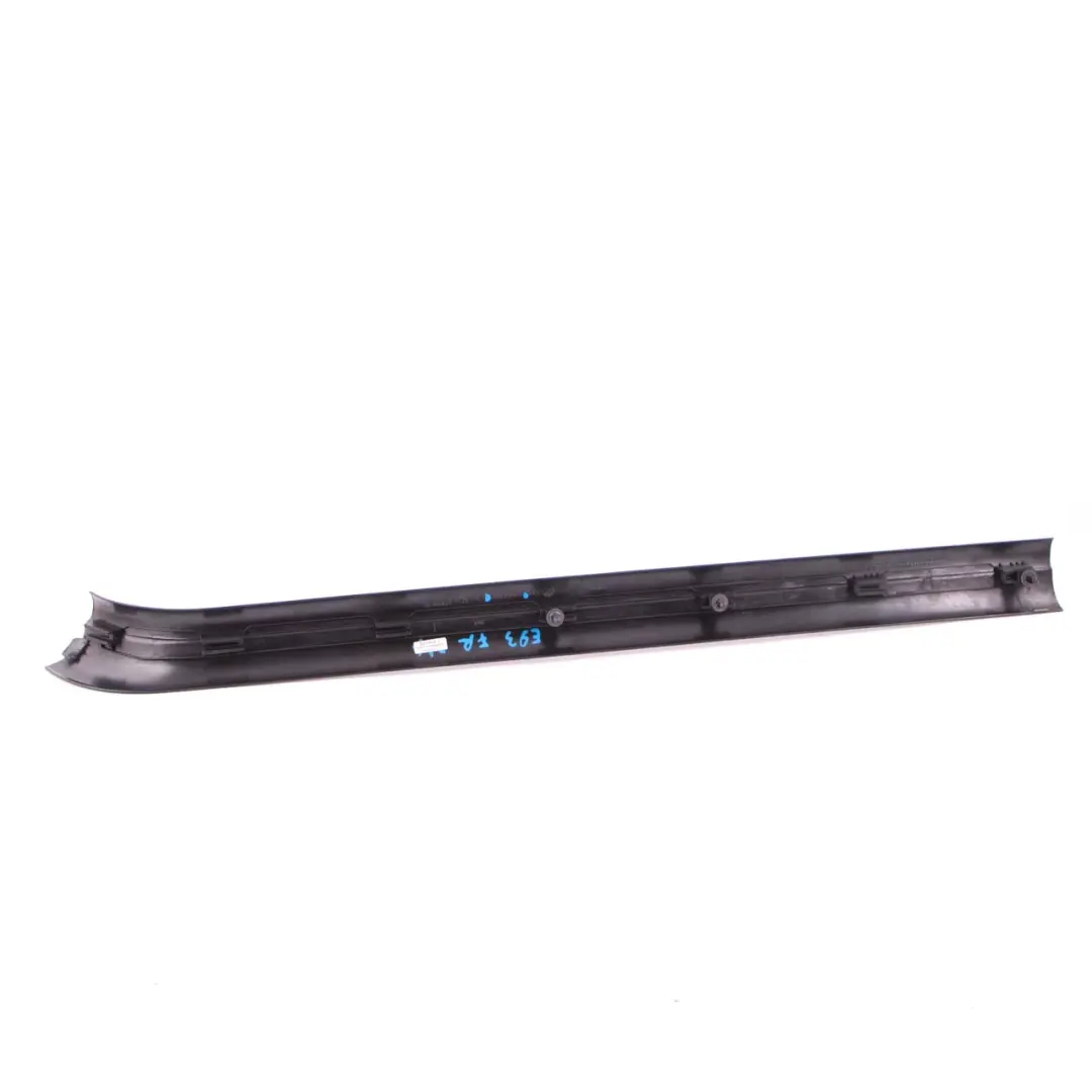 BMW 3 er E92 E93 LCI Blende Einstieg Vorn Rechts Schwarz - SKU 6951382 - Teilenummer 6951382