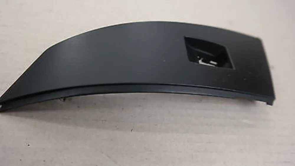 Panneau de garniture lève vitre arrière droit pour BMW E60 E61 à propos du numéro de pièce 6951965 BMW E60 E61 Panneau de garniture lève vitre arrière droit - SKU 6951965-1 - Numéro de pièce 6951965