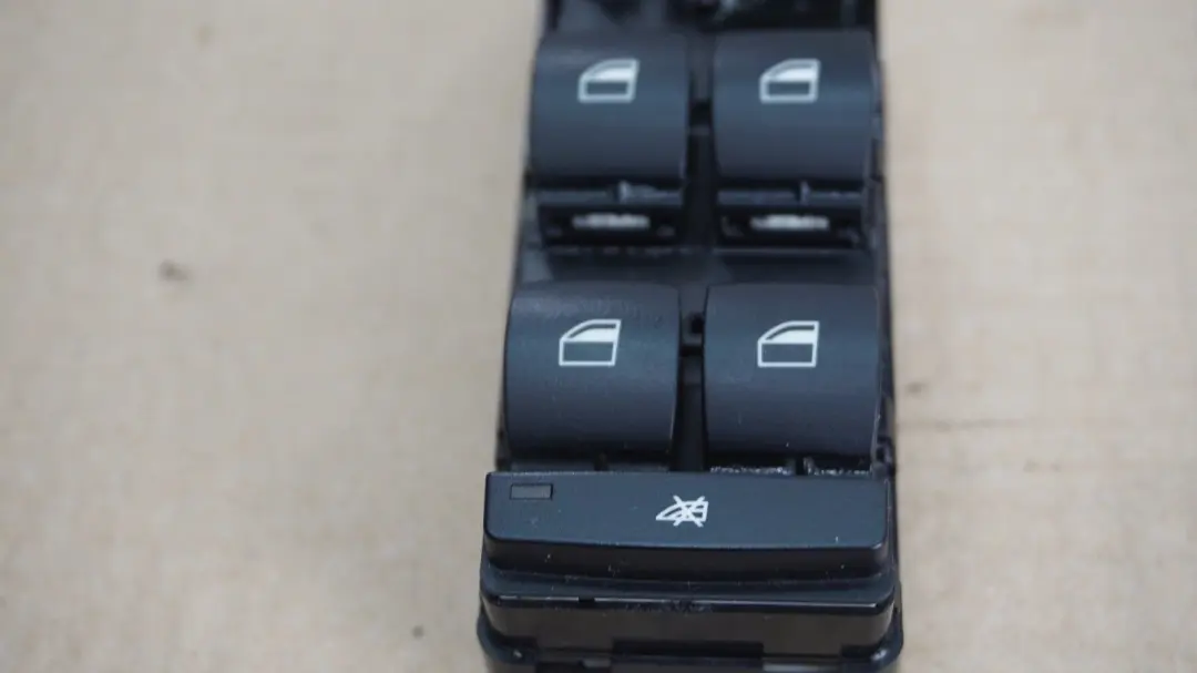 Interrupteur Lève Vitre Côté Conducteur Droit pour BMW E87N à propos du numéro de pièce 6952054 BMW E87N Interrupteur Lève Vitre Côté Conducteur Droit - SKU 6952054 - Numéro de pièce 6952054