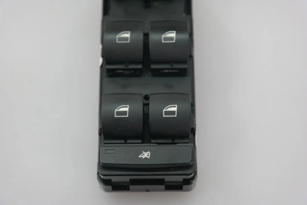 Fold Switch Window Lifter Driver's Side to BMW 1 Series E87 Power with Part number 6952064 BMW 1 Series E87 Power Fold Switch Window Lifter Driver's Side - SKU 6952064 - Part number 6952064