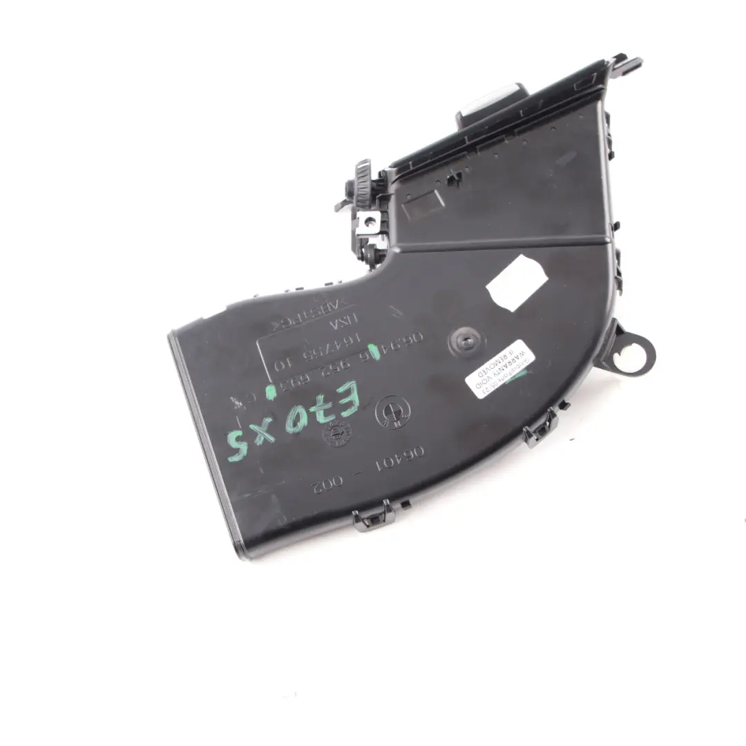 Lewa Kratka Nawiewu Słupka do BMW X5 E70 o numerze 6952693 BMW X5 E70 Lewa Kratka Nawiewu Słupka - SKU 6952693 - Numer Części 6952693