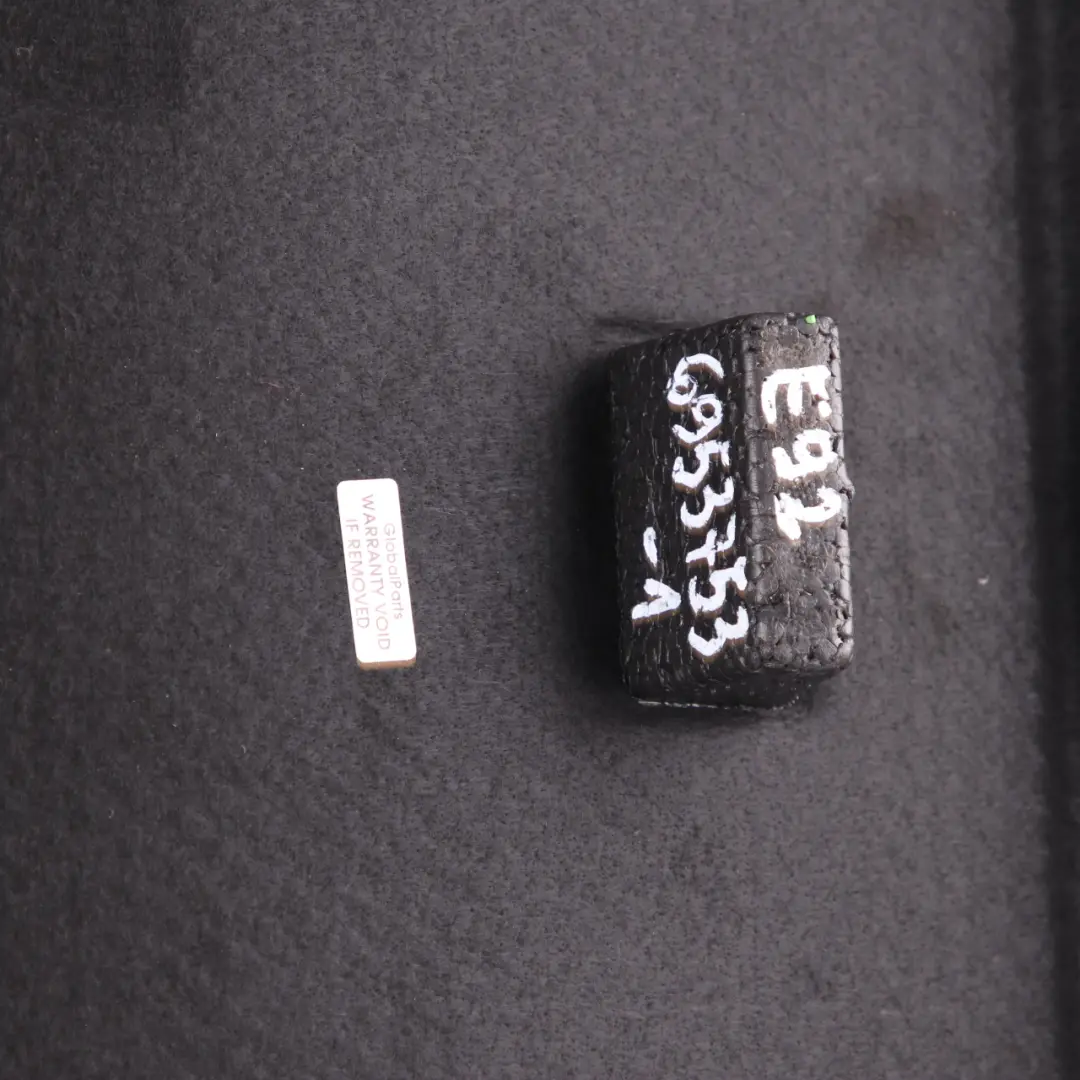 Pannello di carico del bagagliaio Grigio per BMW E90 E91 E92 con numero di parte 6953753 BMW E90 E91 E92 Pannello di carico del bagagliaio Grigio - SKU 6953753-1 - Numero di parte 6953753