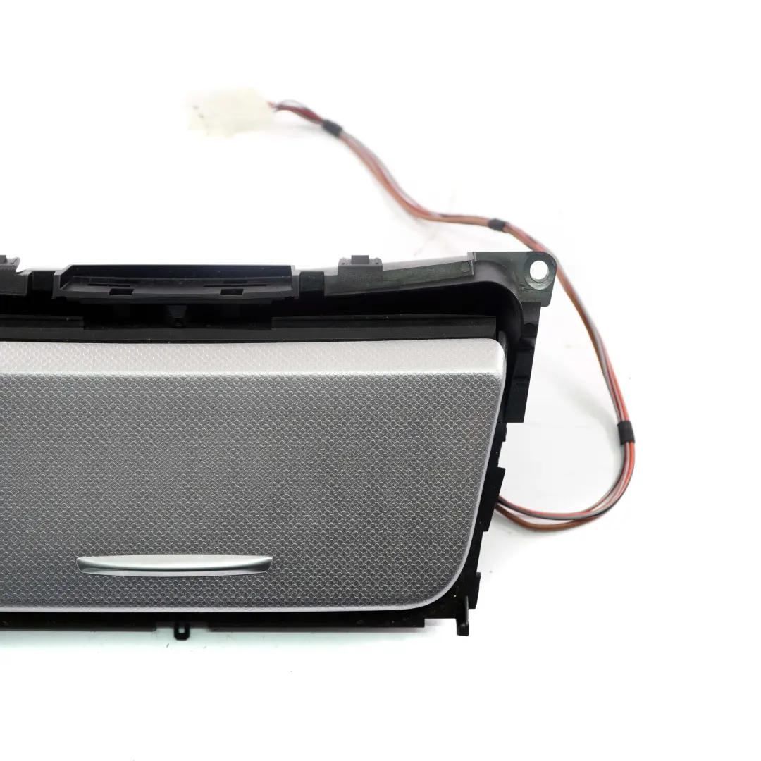 Posacenere Finitura Vassoio Decorazione Anteriore Kodiak Silver per BMW E87 con numero di parte 6954116 BMW E87 Posacenere Finitura Vassoio Decorazione Anteriore Kodiak Silver - SKU 6954116-1 - Numero di parte 6954116