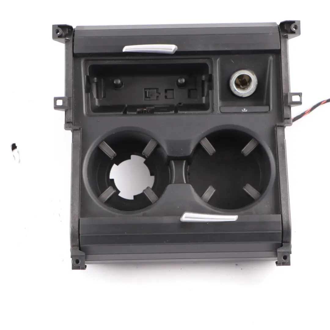 Schowek Uchwyt Na Kubki Czarny do BMW X5 X6 E70 E71 o numerze 6954943 BMW X5 X6 E70 E71 Schowek Uchwyt Na Kubki Czarny - SKU 6954943 - Numer Części 6954943