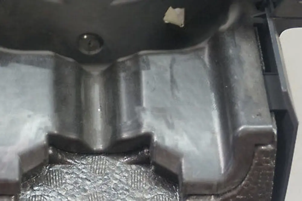BMW E81 E84 E90 Panneau de garniture inférieur de colonne de direction - SKU 6955375 - Numéro de pièce 6950262