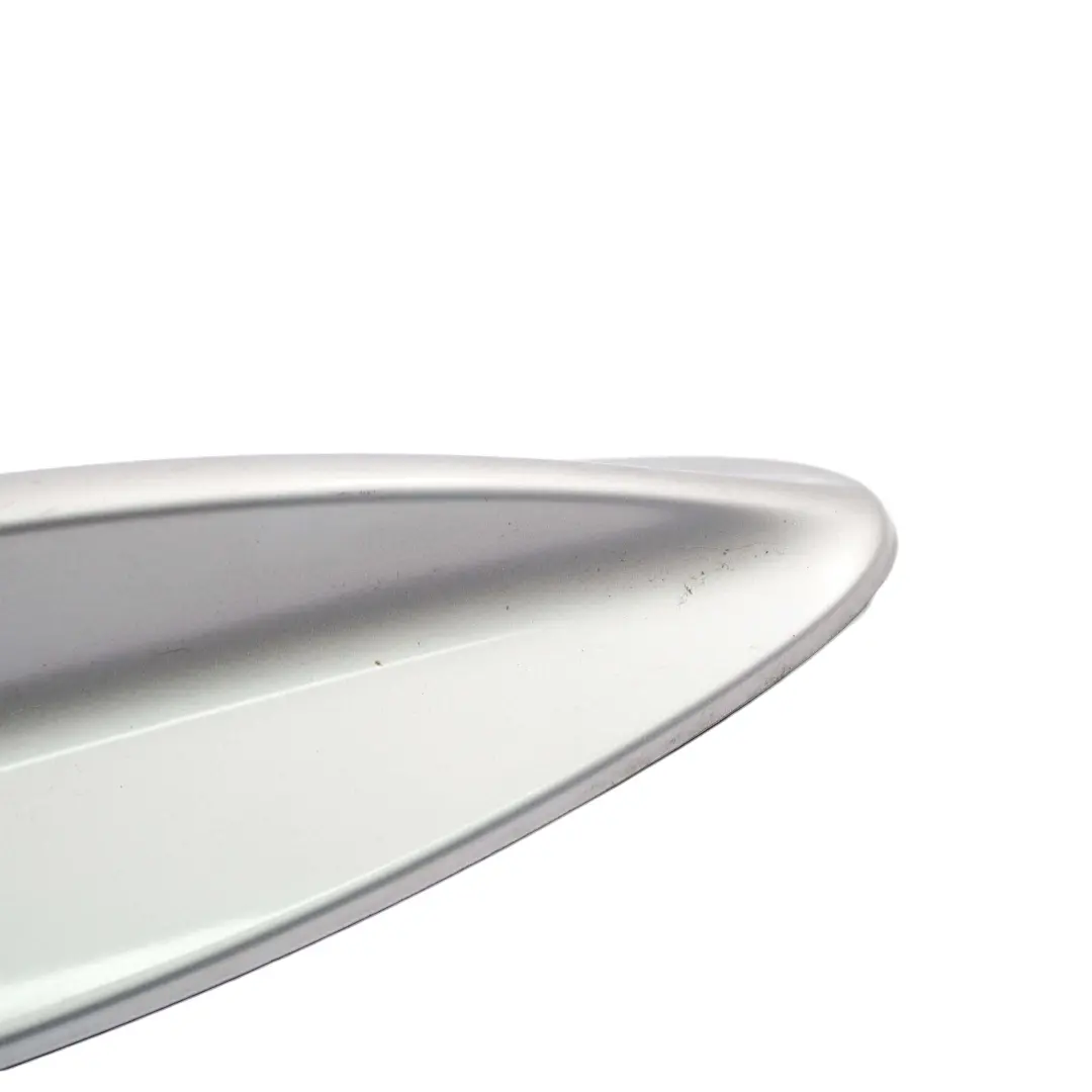 Squalo Antenna Tetto Alloggiamento Glacier Silber Argento A83 per BMW E84 E91 con numero di parte 6955557 BMW E84 E91 Squalo Antenna Tetto Alloggiamento Glacier Silber Argento A83 - SKU 6955557-GSB - Numero di parte 6955557