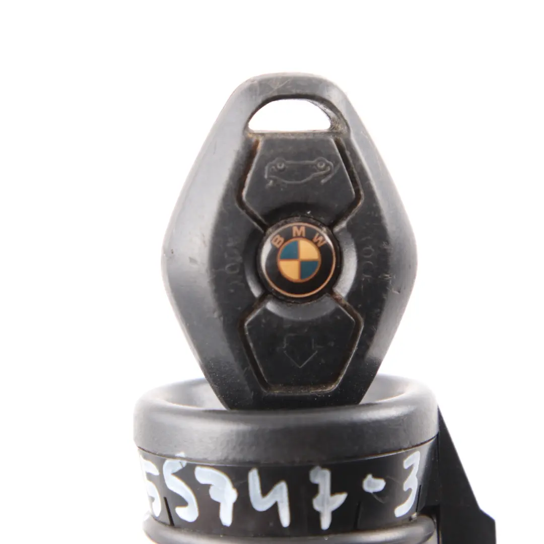 Bouton de télécommande d'alarme Bouton d'allumage 433 MHz pour BMW E46 E53 E83 E85 à propos du numéro de pièce 6955747 BMW E46 E53 E83 E85 Bouton de télécommande d'alarme Bouton d'allumage 433 MHz - SKU 6955747-3 - Numéro de pièce 6955747