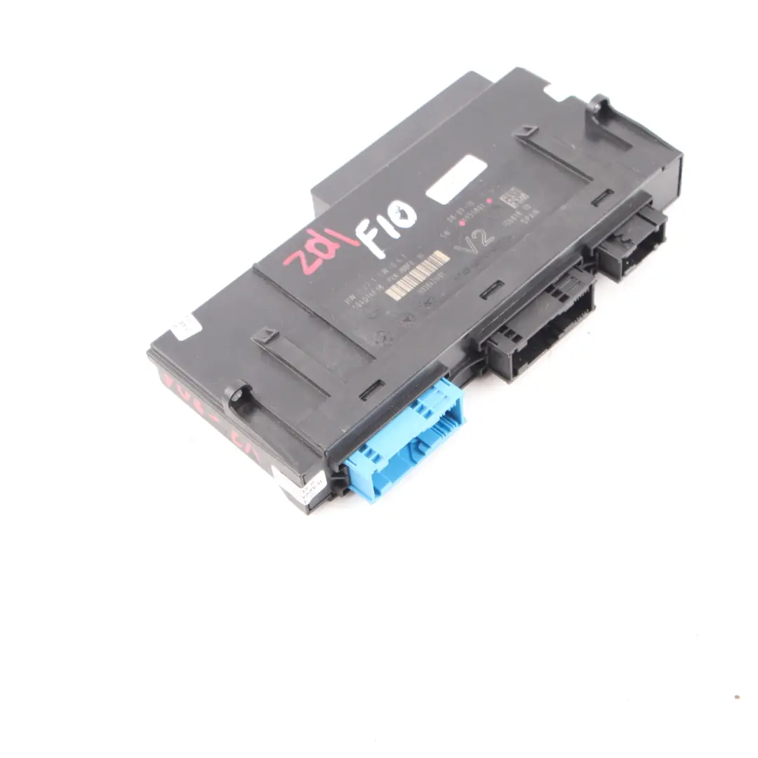 Body Control Module ECU Unit Junction Box PL6 JBBFE III V2 to BMW F10 with Part number 6955801 BMW F10 Body Control Module ECU Unit Junction Box PL6 JBBFE III V2 - SKU 6955801 - Part number 6955801
