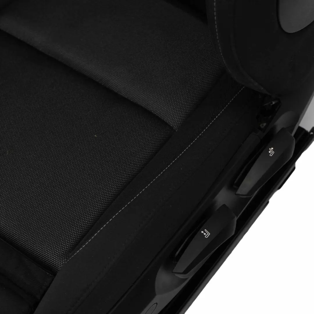 Sport, Ajustement Reference Reste Tissu Avant a Gauche Siege pour BMW 1 E87 LCI M à propos du numéro de pièce 6955939 BMW 1 E87 LCI M Sport, Ajustement Reference Reste Tissu Avant a Gauche Siege - SKU 6955939 - Numéro de pièce 6955939