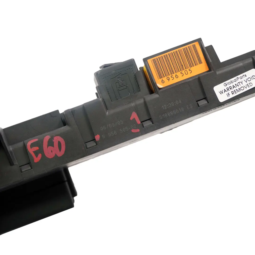 Distribution Fuse Relay Box to BMW E60 E61 E63 E64 Rear Power with Part number 6956505 BMW E60 E61 E63 E64 Rear Power Distribution Fuse Relay Box - SKU 6956505 - Part number 6956505