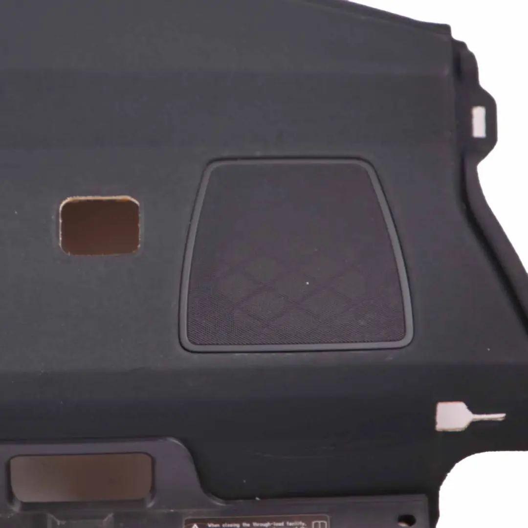 Parrilla Luneta Trasera Maletero Compartimento Antracita para BMW E92 con número de pieza 6956515 BMW E92 Parrilla Luneta Trasera Maletero Compartimento Antracita - SKU 6956522 - Número de pieza 6956515