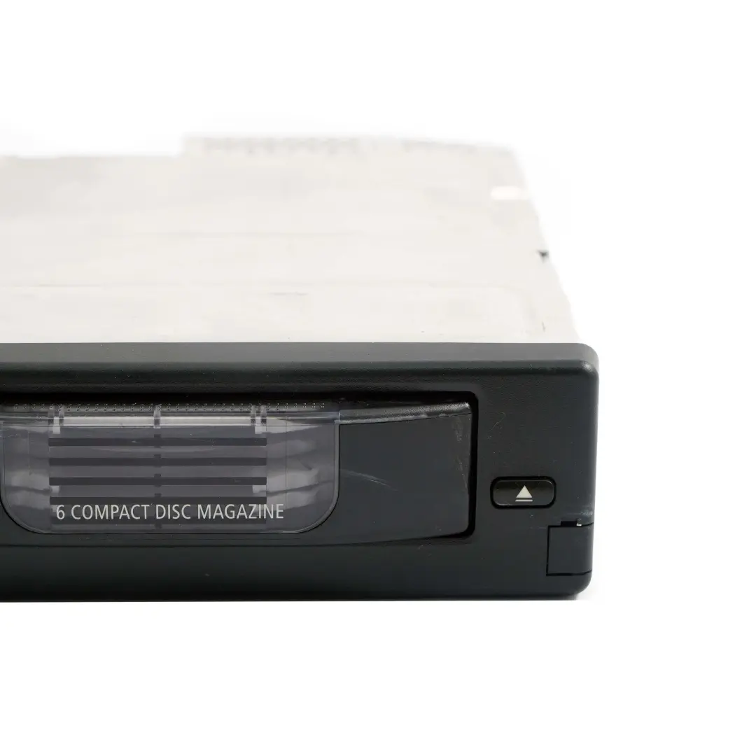 Cargador De CD compacto De 6 discos con cargador para BMW E60 E61 E63 E64 con número de pieza 6956939 BMW E60 E61 E63 E64 Cargador De CD compacto De 6 discos con cargador - SKU 6956939 - Número de pieza 6956939