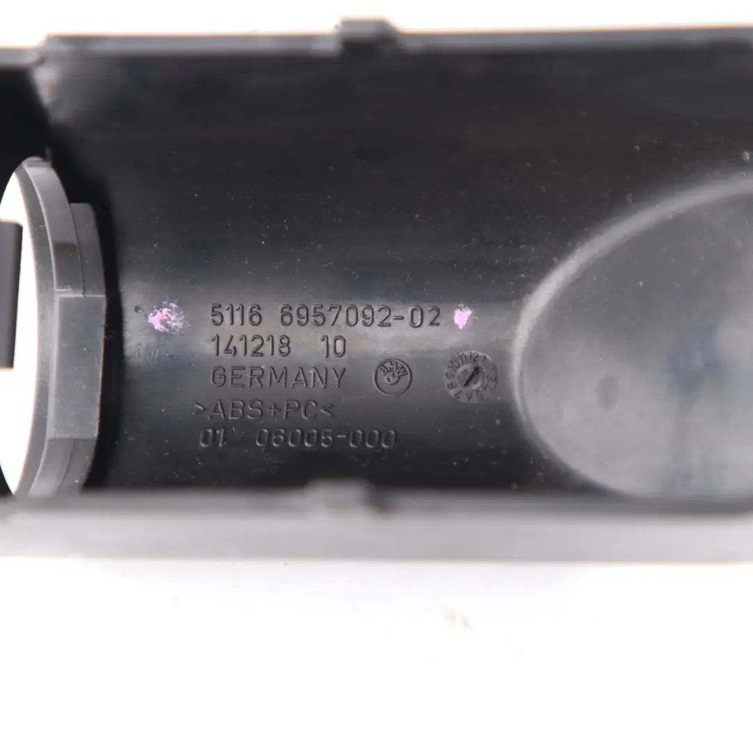 Handschuhfachverkleidung Halterung Innenraumabdeckung Schwarz für BMW E60 E61 mit Teilenummer 6957092 BMW E60 E61 Handschuhfachverkleidung Halterung Innenraumabdeckung Schwarz - SKU 6957092 - Teilenummer 6957092