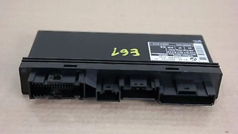 Body Control Module ECU Control Unit KBM High to BMW 5 Series E61 Touring with Part number 6957143 BMW 5 Series E61 Touring Body Control Module ECU Control Unit KBM High - SKU 6957143 - Part number 6957143