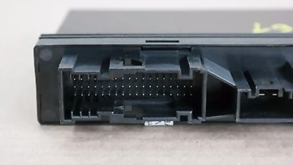 Body Control Module ECU Control Unit KBM High to BMW 5 Series E61 Touring with Part number 6957143 BMW 5 Series E61 Touring Body Control Module ECU Control Unit KBM High - SKU 6957143 - Part number 6957143