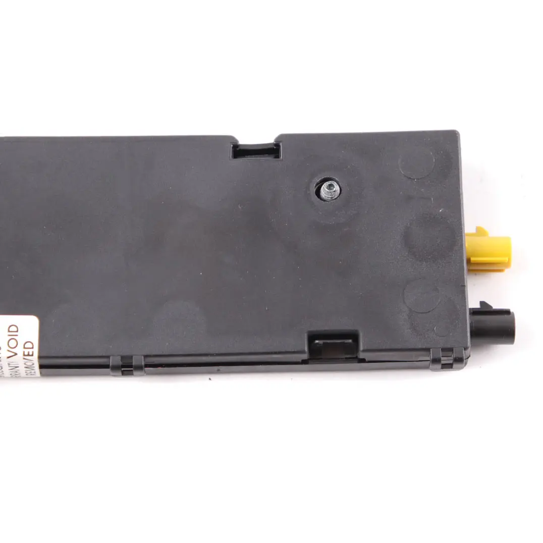 Antenna Amplifier Aerial Diversity Module 4142335 to BMW 1 Series E81 E87 with Part number 6958900 BMW 1 Series E81 E87 Antenna Amplifier Aerial Diversity Module 4142335 - SKU 6958900 - Part number 6958900