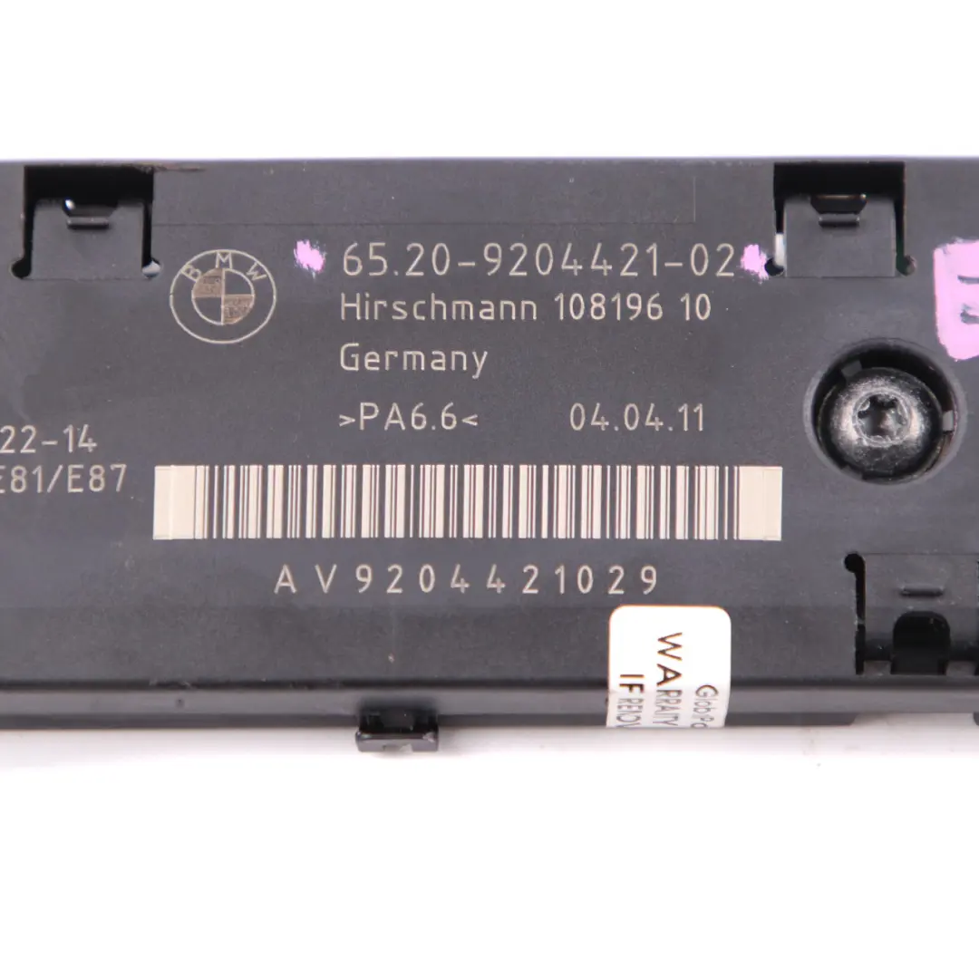 Antena Amplificador Antena Diversity Modulo 4142335 para BMW E81 E87 con número de pieza 6958900 BMW E81 E87 Antena Amplificador Antena Diversity Modulo 4142335 - SKU 6958900 - Número de pieza 6958900