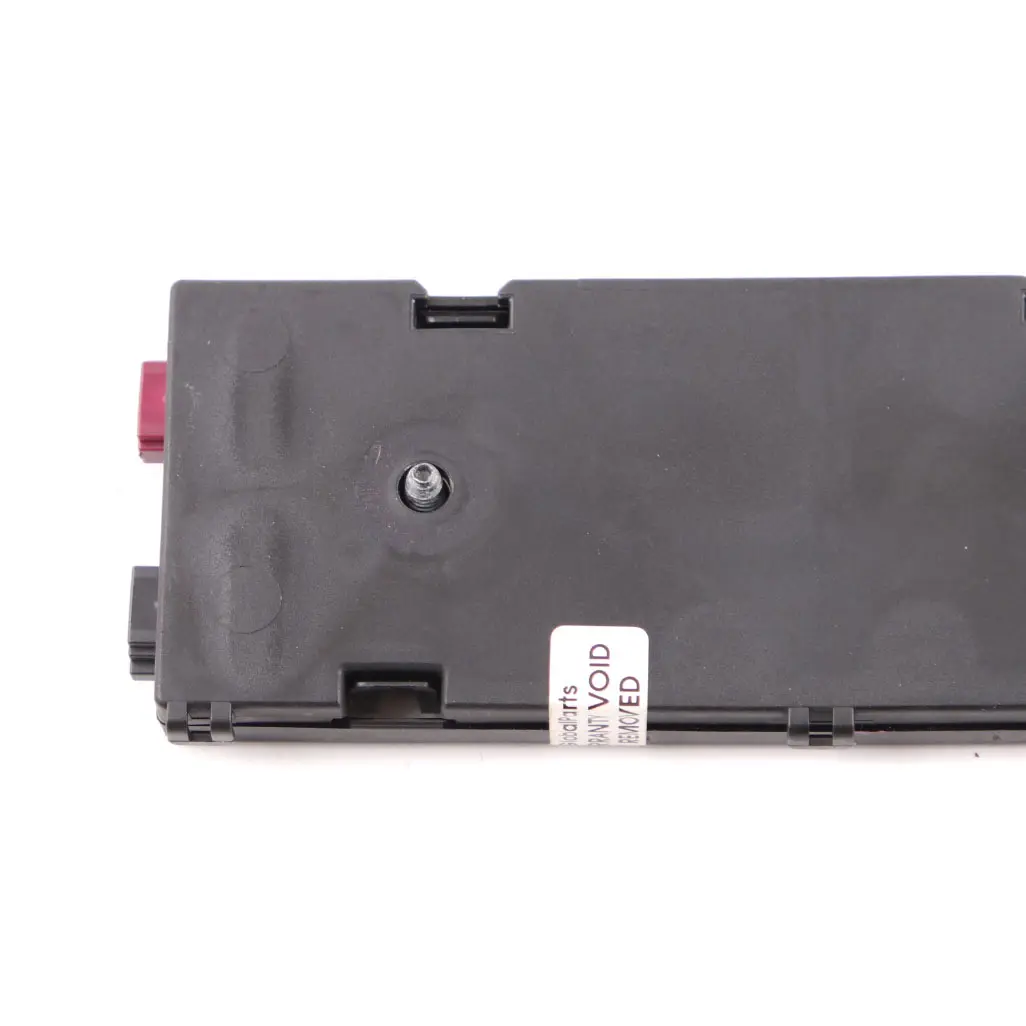 Amplificatore Antenna Diversity 6520 per BMW E81 E87 E87N con numero di parte 6958900 BMW E81 E87 E87N Amplificatore Antenna Diversity 6520 - SKU 6958900 - Numero di parte 6958900