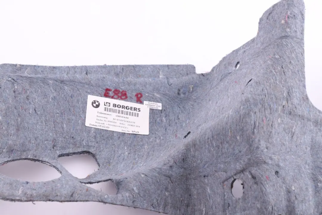 Aislamiento Acústico Maletero Derecha para BMW E88 Cabrio con número de pieza 6960414 BMW E88 Cabrio Aislamiento Acústico Maletero Derecha - SKU 6960414 - Número de pieza 6960414