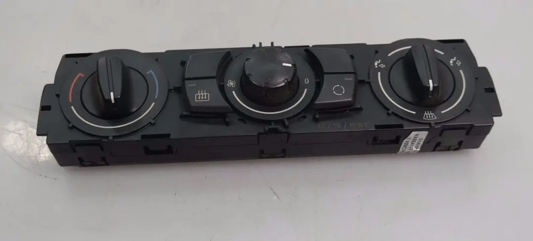 BMW E81 E82 E87 E88 Climatisation manuelle - Commande de chauffage - SKU 6960861 - Numéro de pièce 6960861